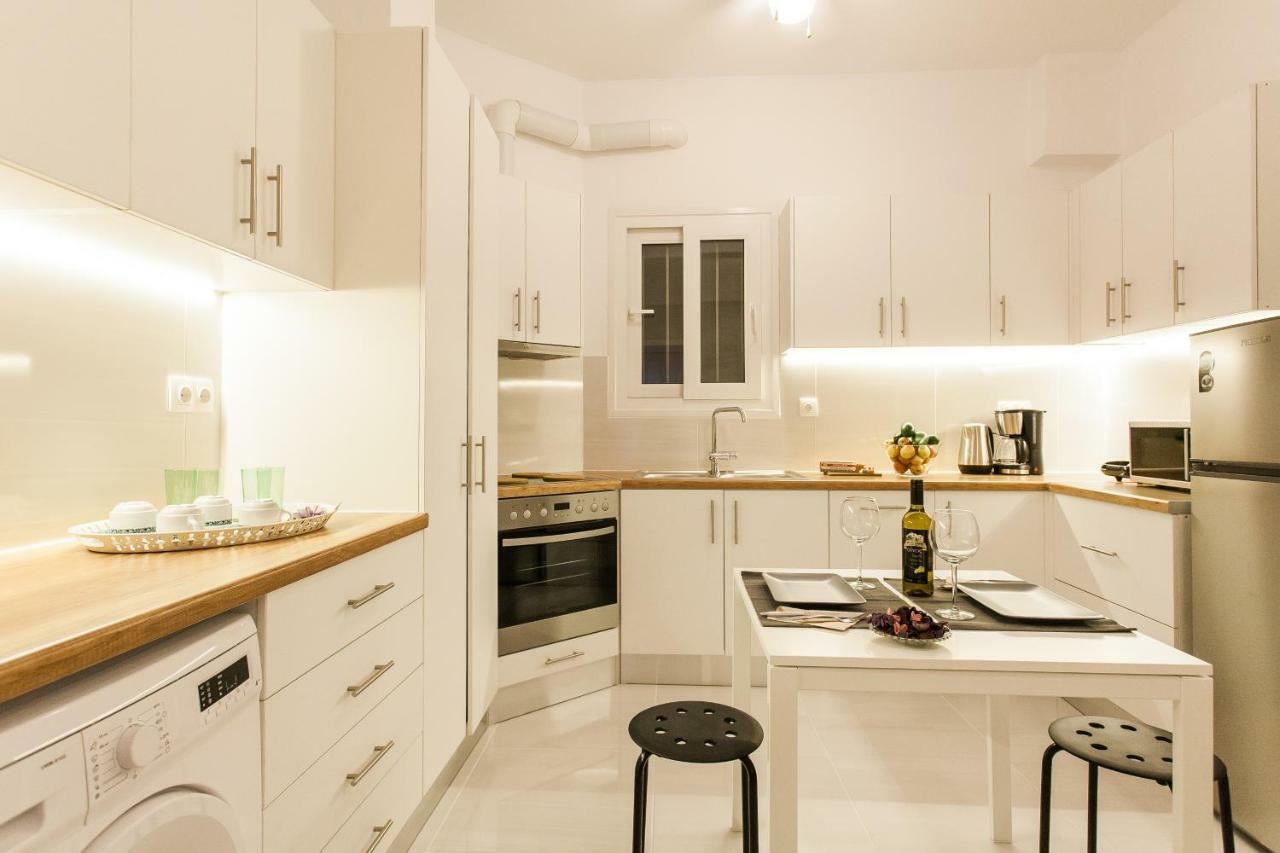 Classy And Stylish Private Apartment At Acropolis Museum Metro Station Atene Esterno foto